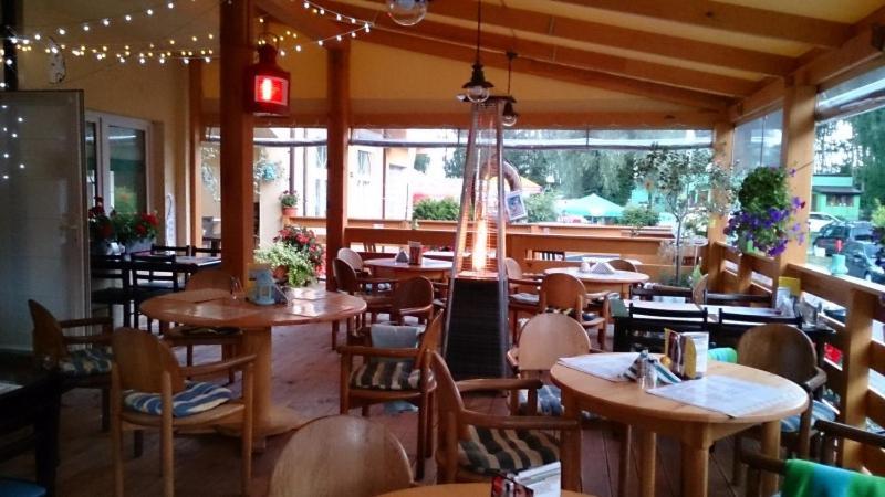 Patio Dom Goscinny Лукенцин Экстерьер фото